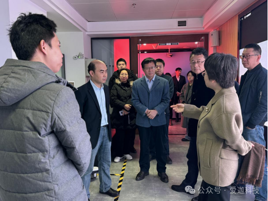 嘉賓來訪丨四川省領(lǐng)導(dǎo)蒞臨愛迦科技：探討智能醫(yī)學(xué)創(chuàng)新與人工智能產(chǎn)業(yè)發(fā)展